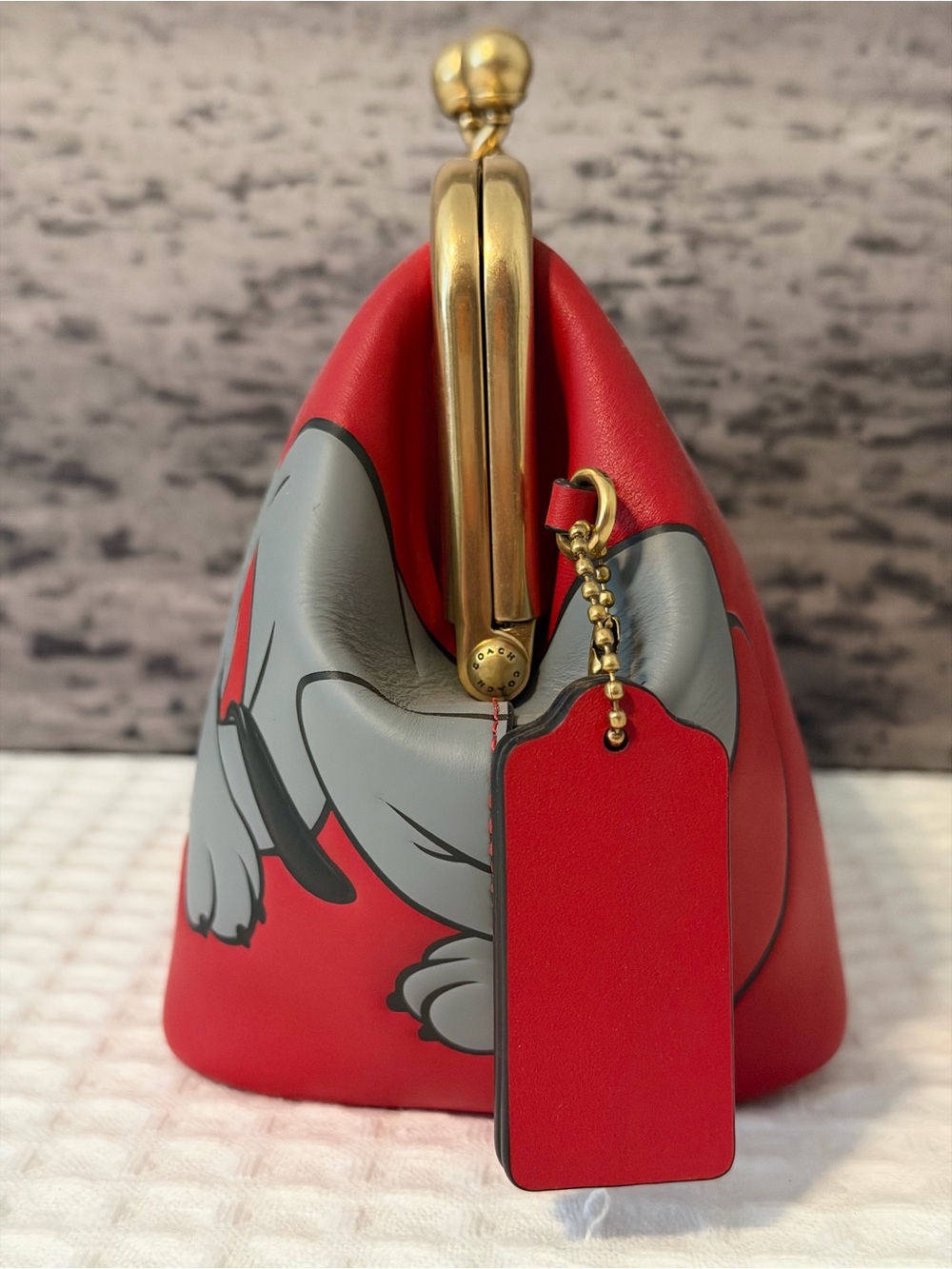 NWT Disney X Coach Kisslock Frame Bag with Sleepy Pluto Red Brass CDL98 - Picture 2 of 13